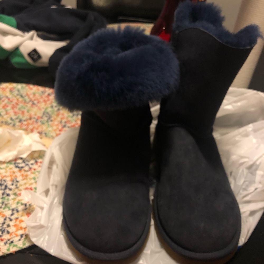 Blue bailey button ugg boots